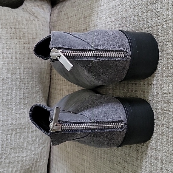 Bella Vita Gray Suede Ankle Boots - Picture 3 of 6